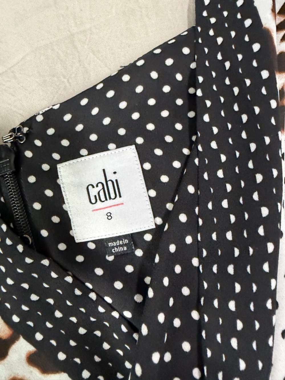 CAbi Crossover Cami, Mixed Print V-Neck Cami in Black White Navy, SZ 8 - Picture 9 of 14